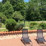 Villa Du Cerf Dans Un Cadre De Verdure