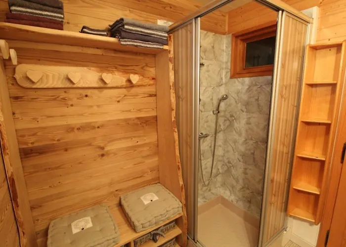 Vila Du Cerf Dans Un Cadre De Verdure Gerbépal